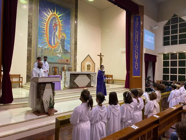 Arrêt sur image: Messe des servants d’autel