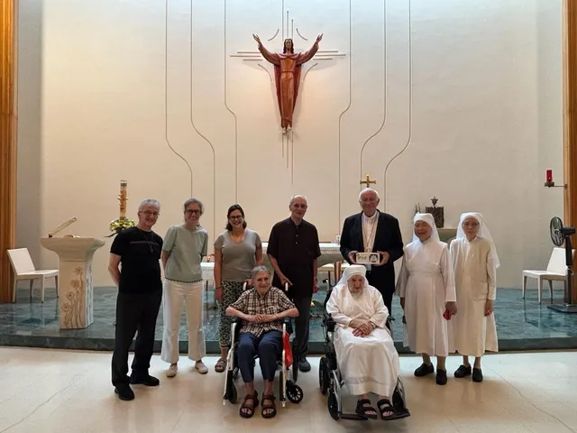 L’article sur la visite de Mgr Lalanne est disponible sur “Trait d’Union”