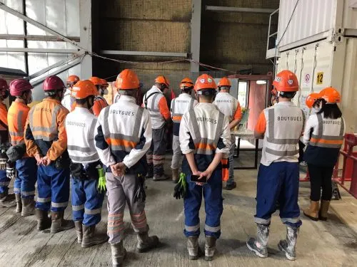 Le père Remy chez Bouygues pour la Sainte Barbe