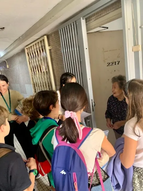 Les jeunes de l’aumônerie de 6ème ont encore frappé … aux portes