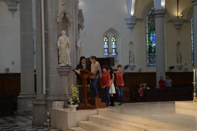 Messe à la cathédrale et voeux du père Rémy