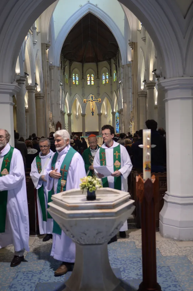 Messe à la cathédrale et voeux du père Rémy