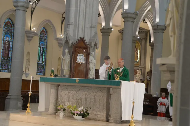 Messe à la cathédrale et voeux du père Rémy