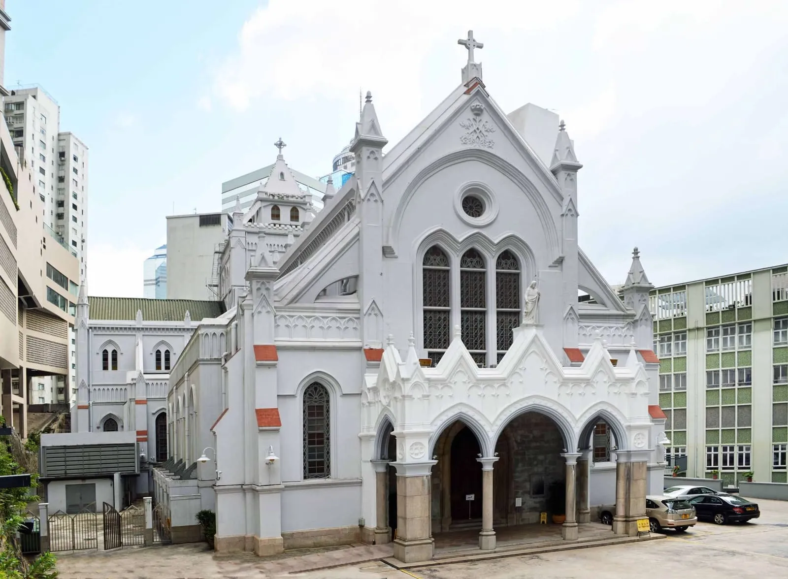 La cathédrale de l'Immaculée Conception, Caine Road, où se trouve le bureau de la CCFHK
